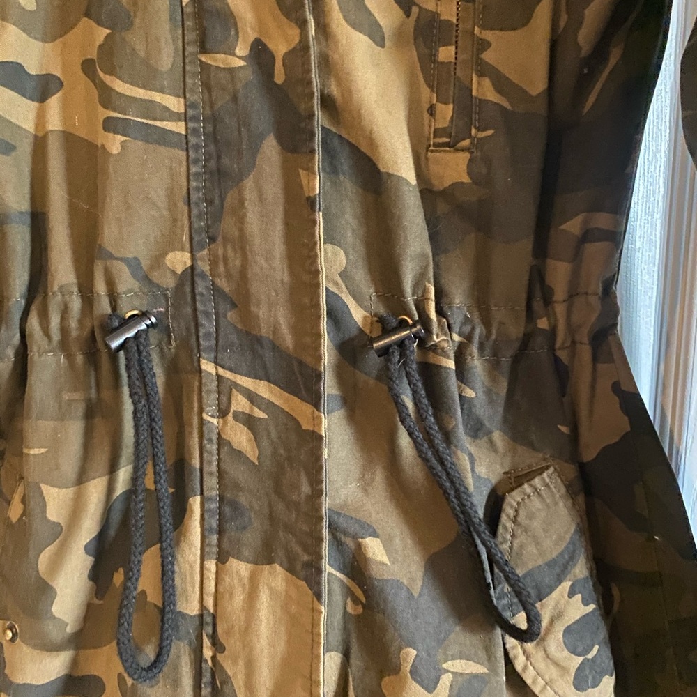 Super Cute Camo Jacket - image 5